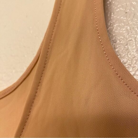 Forever 21 scoop neck Unlined tan beige stretch mesh thong bodysuit NWOT small - Picture 6 of 10